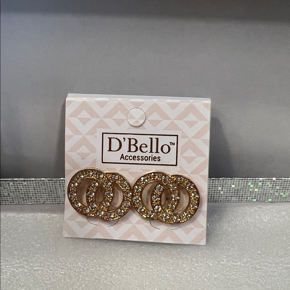 Fashion Gold or Silver Circle Posts - Picture 4 of 5